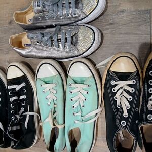 Size7 converse $10 each bundle $35
